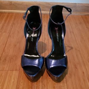 Shiney blue heels! Size 10